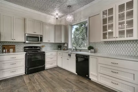 6670 Peyton Rd, Bryan, TX 77807 photo 12