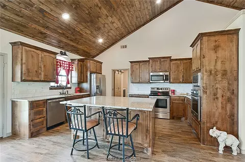 9332 Hudspeth Rd, Bryan, TX 77808 photo 7