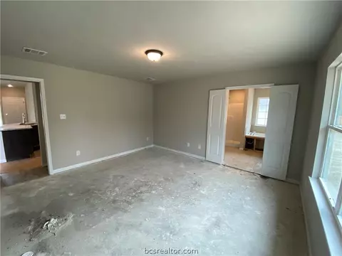 3717 Mckenzie St, Bryan, TX 77803 photo 8