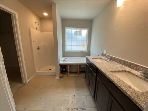 3717 Mckenzie St, Bryan, TX 77803 photo 9