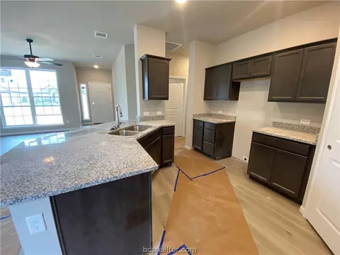 3717 Mckenzie St, Bryan, TX 77803 photo 6