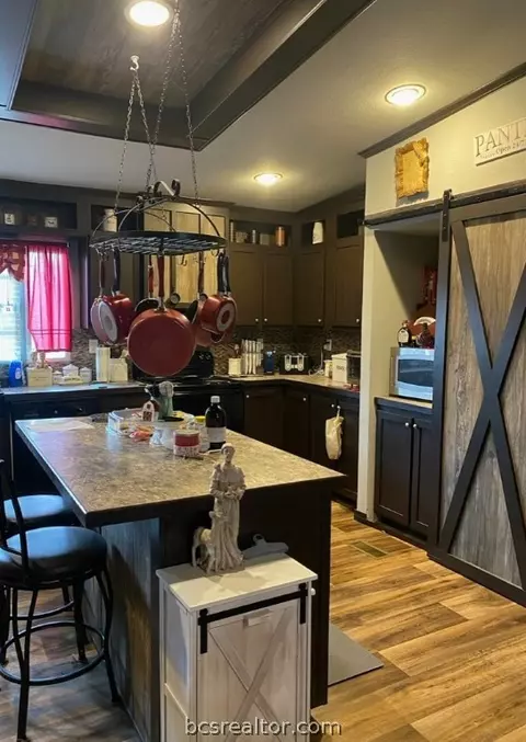 1069 E Bowers Ave, Dime Box, TX 77853 photo 2