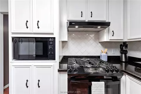 1110 Lamar Dr, Bryan, TX 77802 photo 11