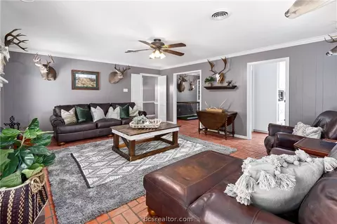 1110 Lamar Dr, Bryan, TX 77802 photo 5