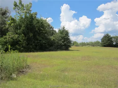 5965 Standing Rock Rd, Bryan, TX 77808 photo 3