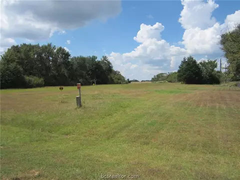 5965 Standing Rock Rd, Bryan, TX 77808 photo 1
