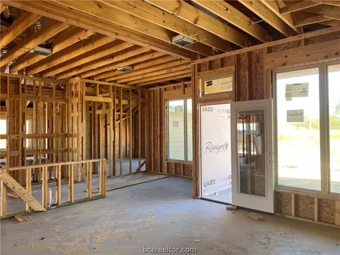 3105 Brady Ct, Bryan, TX 77808 photo 3