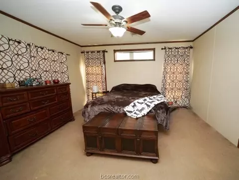 1177 Cazey Loop, Franklin, TX 77856 photo 6
