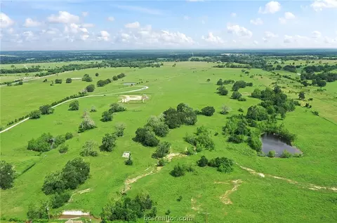 4953 Highway 21 E, Madisonville, TX 77864