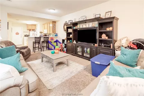 420-422 Freeman, Bryan, TX 77803 photo 5