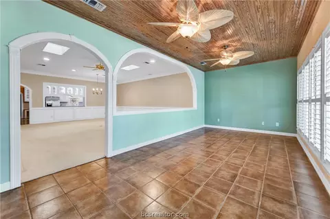 2810 Broadmoor Dr, Bryan, TX 77802 photo 10