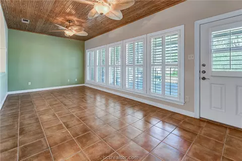2810 Broadmoor Dr, Bryan, TX 77802 photo 11