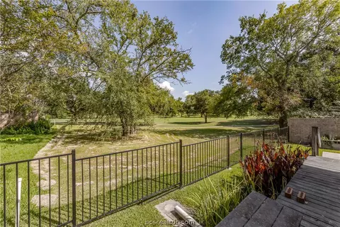 2810 Broadmoor Dr, Bryan, TX 77802 photo 23