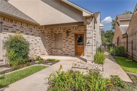 2810 Broadmoor Dr, Bryan, TX 77802 photo 1