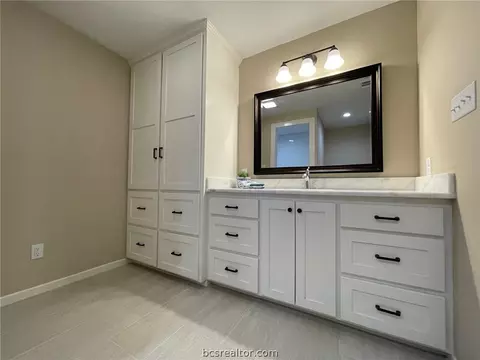 823 Vine St, Bryan, TX 77802 photo 8