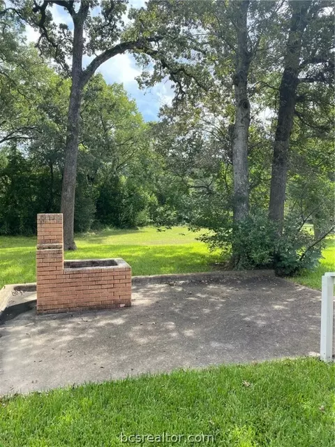 823 Vine St, Bryan, TX 77802 photo 14