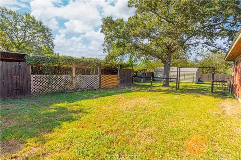 1001 Maple, Calvert, TX 77837 photo 43