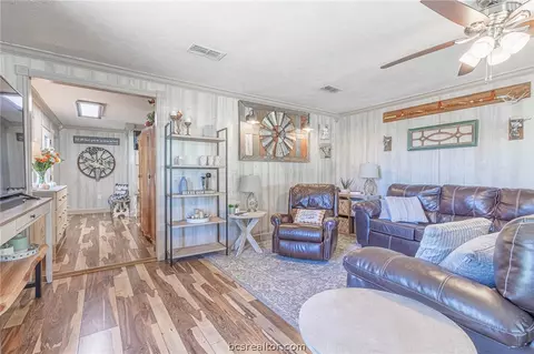 1001 Maple, Calvert, TX 77837 photo 14