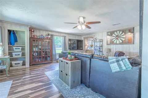 1001 Maple, Calvert, TX 77837 photo 17