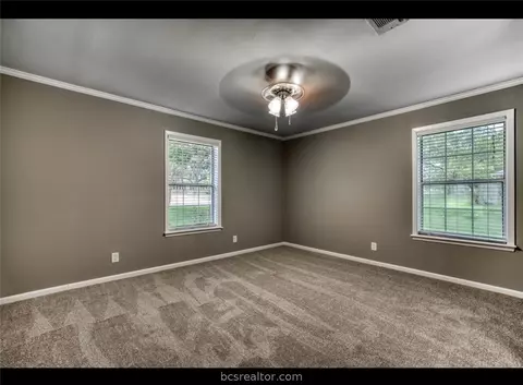 602 E Barton St, Calvert, TX 77837 photo 13