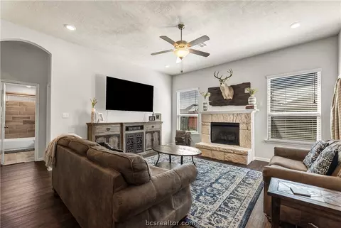 2139 Naples Way, Bryan, TX 77808 photo 15