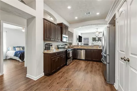 2139 Naples Way, Bryan, TX 77808 photo 7