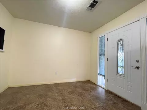 407 E 8th St, Hearne, TX 77859 photo 15