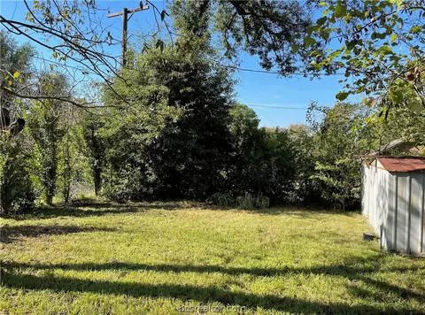 407 E 8th St, Hearne, TX 77859 photo 19