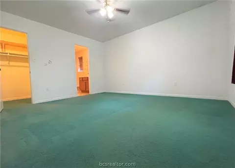 407 E 8th St, Hearne, TX 77859 photo 6