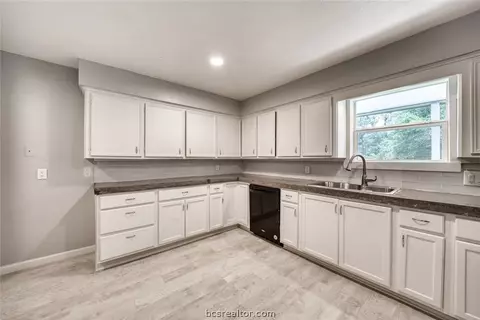 4105 Milton St, Bryan, TX 77803 photo 3