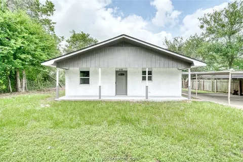 4105 Milton St, Bryan, TX 77803 photo 2