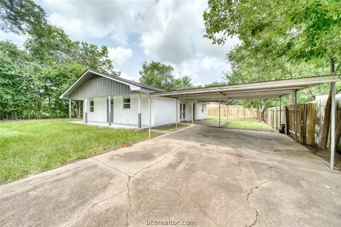4105 Milton St, Bryan, TX 77803 photo 4