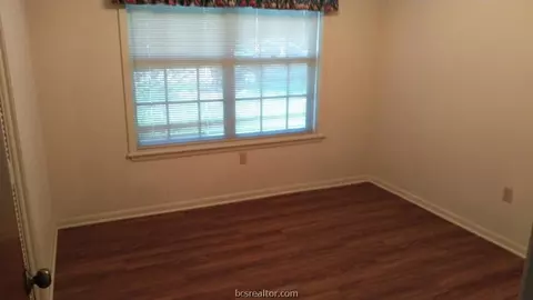 3600 Midwest Dr, Bryan, TX 77802 photo 10