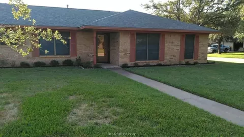 3600 Midwest Dr, Bryan, TX 77802 photo 1