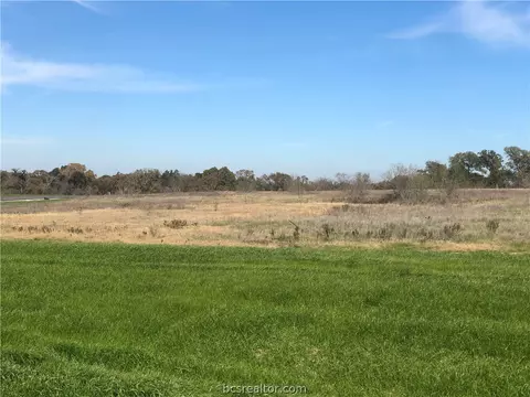 7901 Greensboro Pl, Bryan, TX 77808 photo 3
