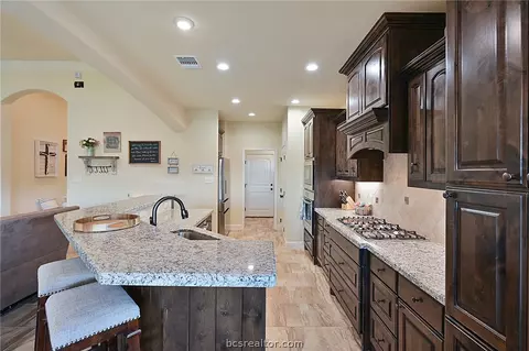 3556 Foxcroft Path, Bryan, TX 77808 photo 9