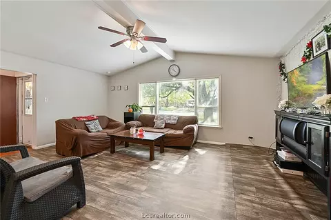318 Dunn St, Bryan, TX 77801 photo 5