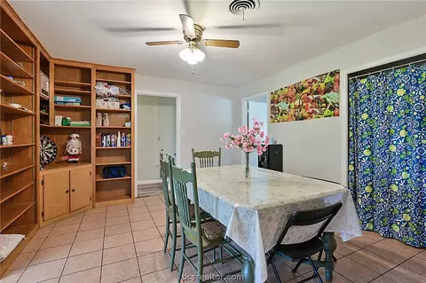 318 Dunn St, Bryan, TX 77801 photo 9
