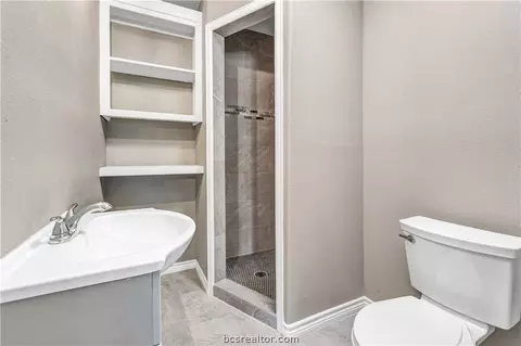 800 Oak St, Bryan, TX 77802 photo 13