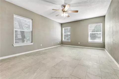 800 Oak St, Bryan, TX 77802 photo 11