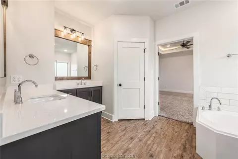 5021 Grayson Way, Bryan, TX 77802 photo 19