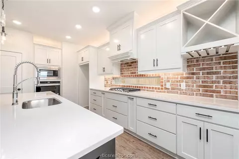 5021 Grayson Way, Bryan, TX 77802 photo 7