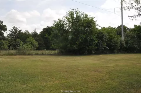 3211 Red Robin, Bryan, TX 77802 photo 2
