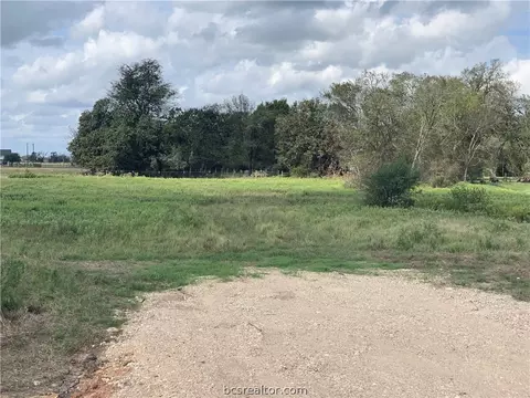 10347 Whiskey River Rd, Bryan, TX 77808 photo 5