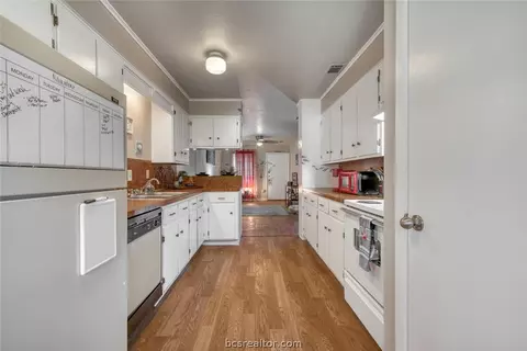 3919 Olive Street Ab, Bryan, TX 77801 photo 7