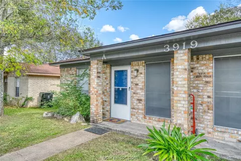 3919 Olive Street Ab, Bryan, TX 77801 photo 2