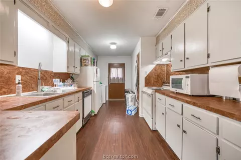 3919 Olive Street Ab, Bryan, TX 77801 photo 17