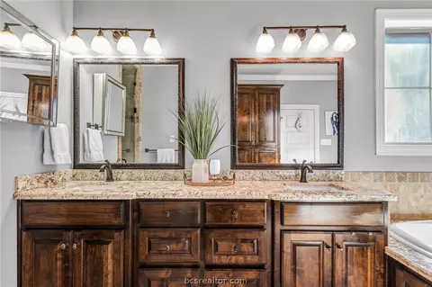 6699 Ethan Ln, Bryan, TX 77808 photo 10