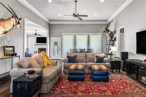 6699 Ethan Ln, Bryan, TX 77808 photo 5