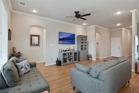 3409 Calmar Ct, Bryan, TX 77808 photo 7